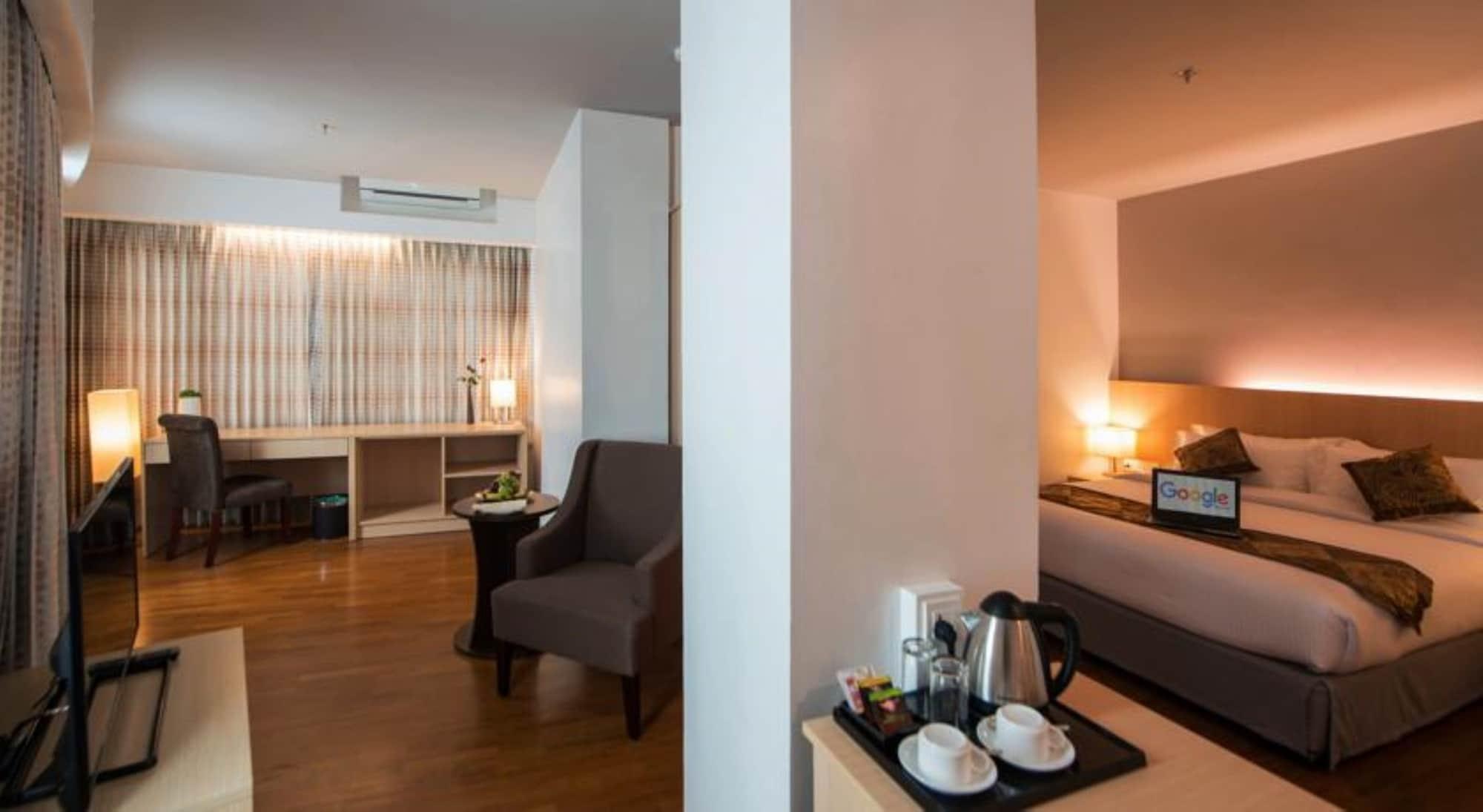 Wyne Hotel Yangon Exterior photo