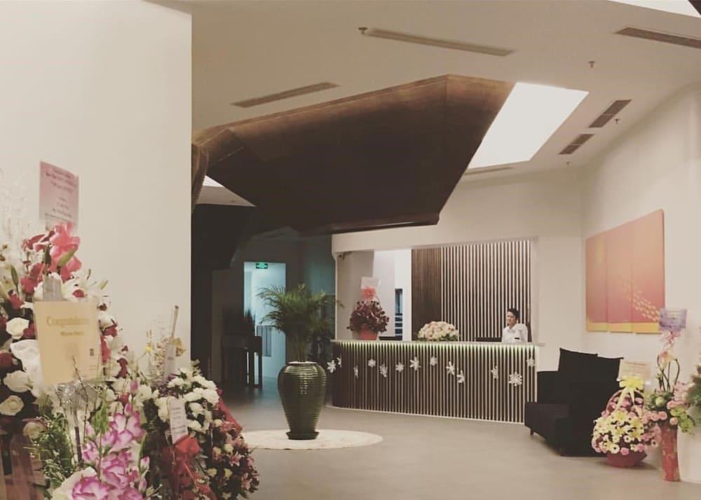 Wyne Hotel Yangon Exterior photo