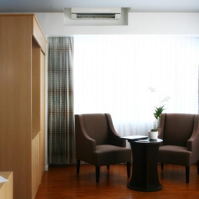 Wyne Hotel Yangon Exterior photo