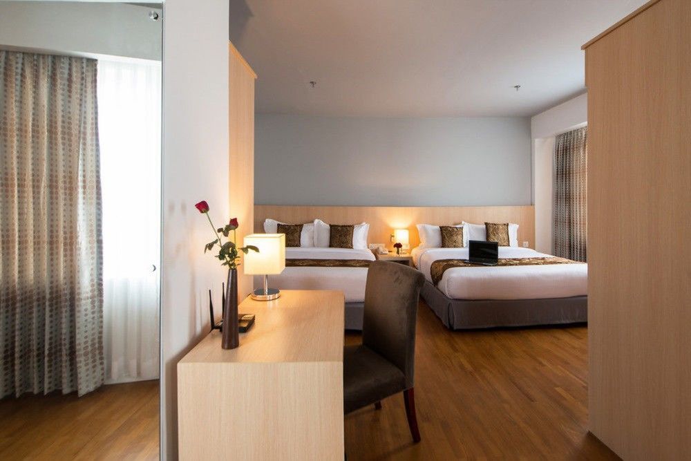 Wyne Hotel Yangon Exterior photo